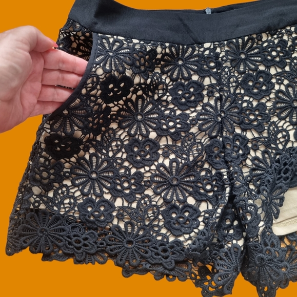 Monteau Black Embroidered Lace Shorts - Picture 6 of 8
